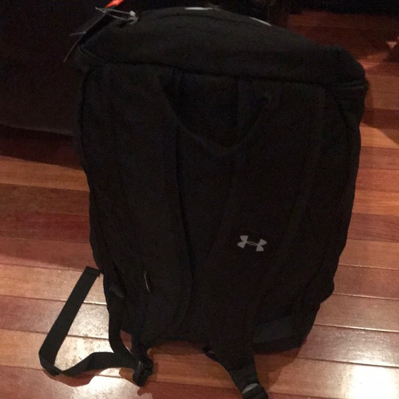 UA Under Armour Backpack NEW Black & White details - Picture 5 of 5